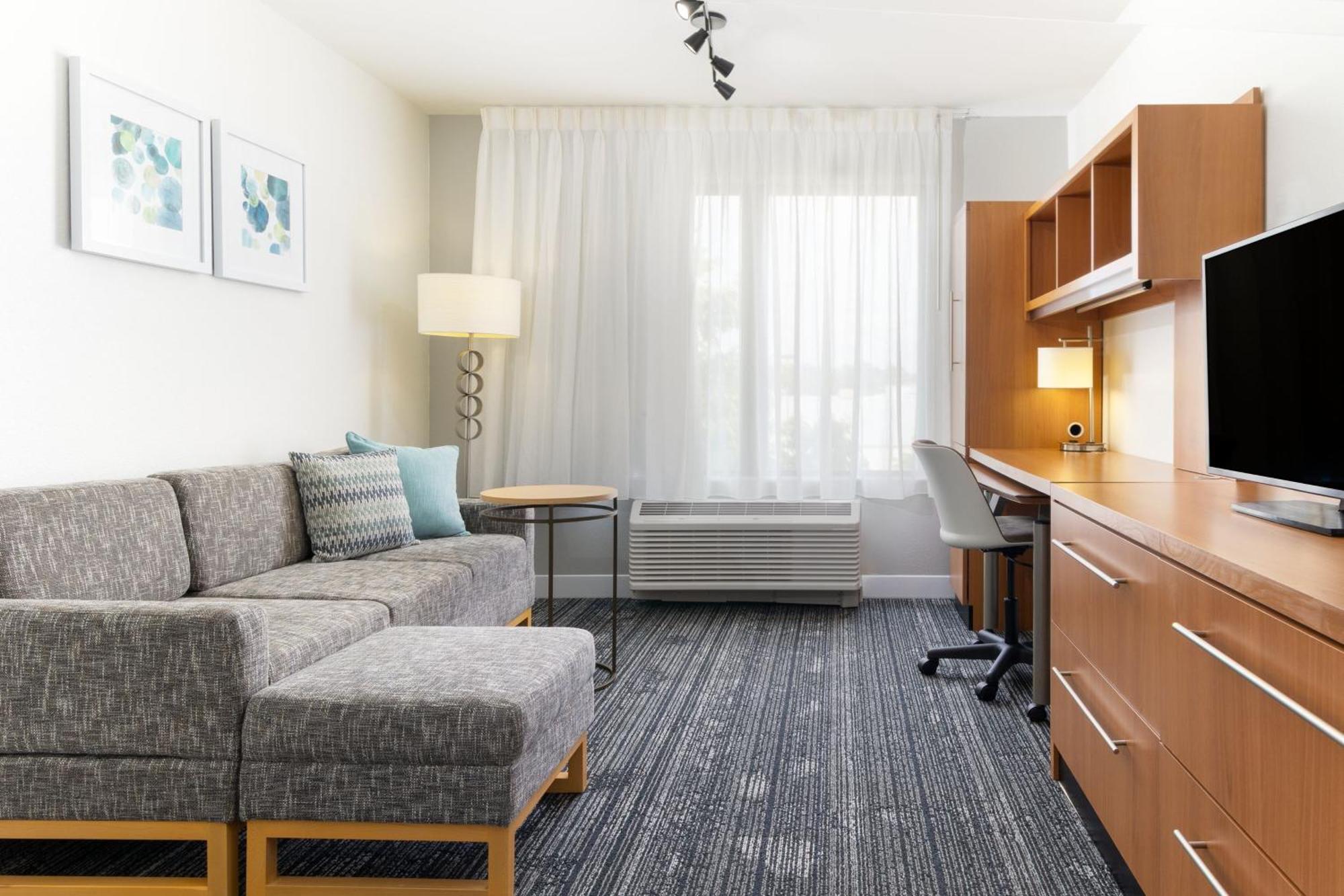 Towneplace Suites By Marriott Ери Екстериор снимка