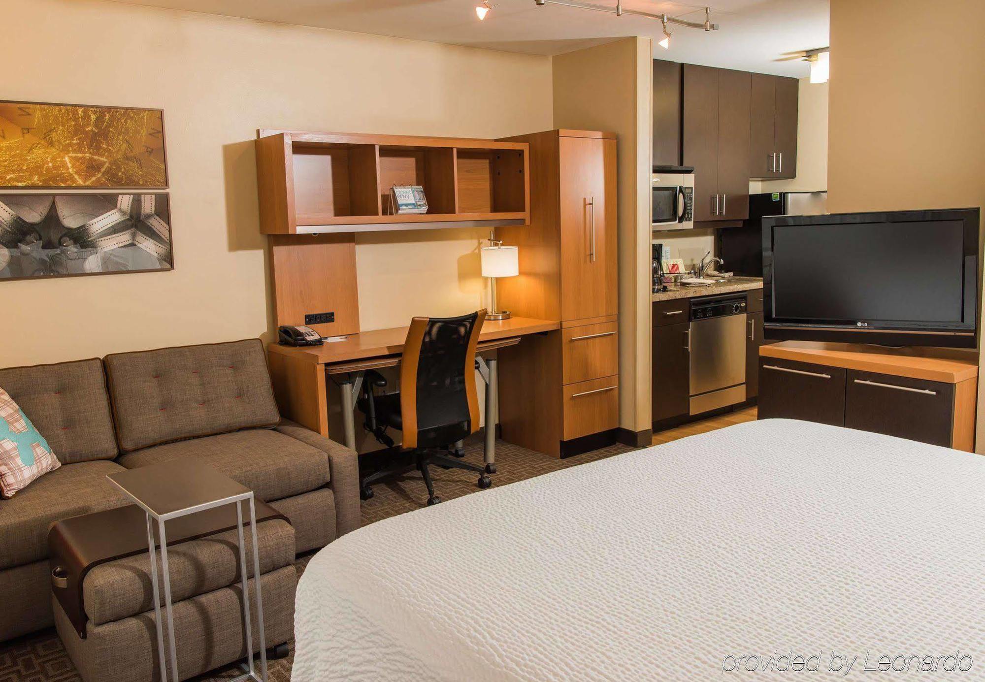 Towneplace Suites By Marriott Ери Екстериор снимка